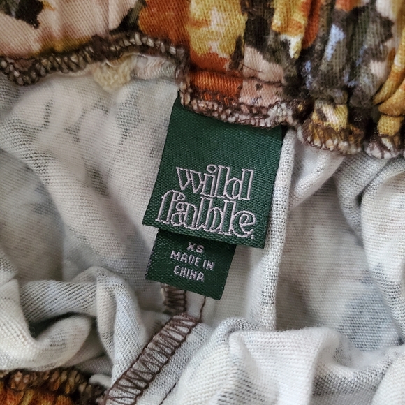 Wild fable floral paper bag shorts - Picture 3 of 3